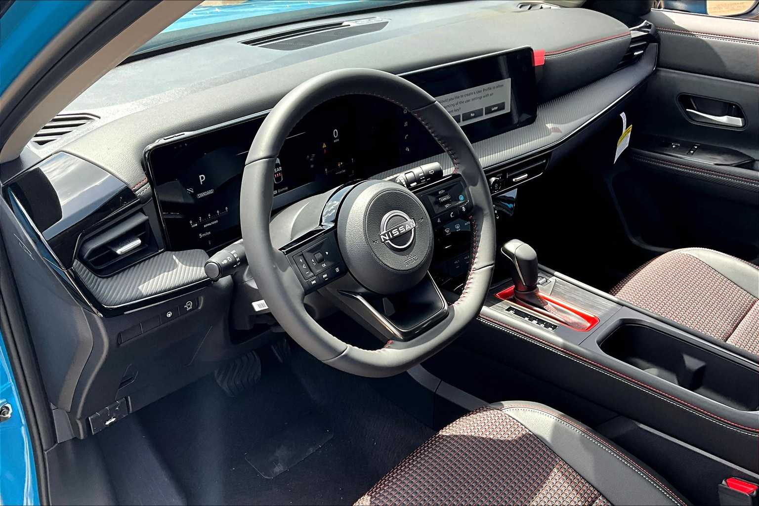 2025 Nissan Kicks SR - 9