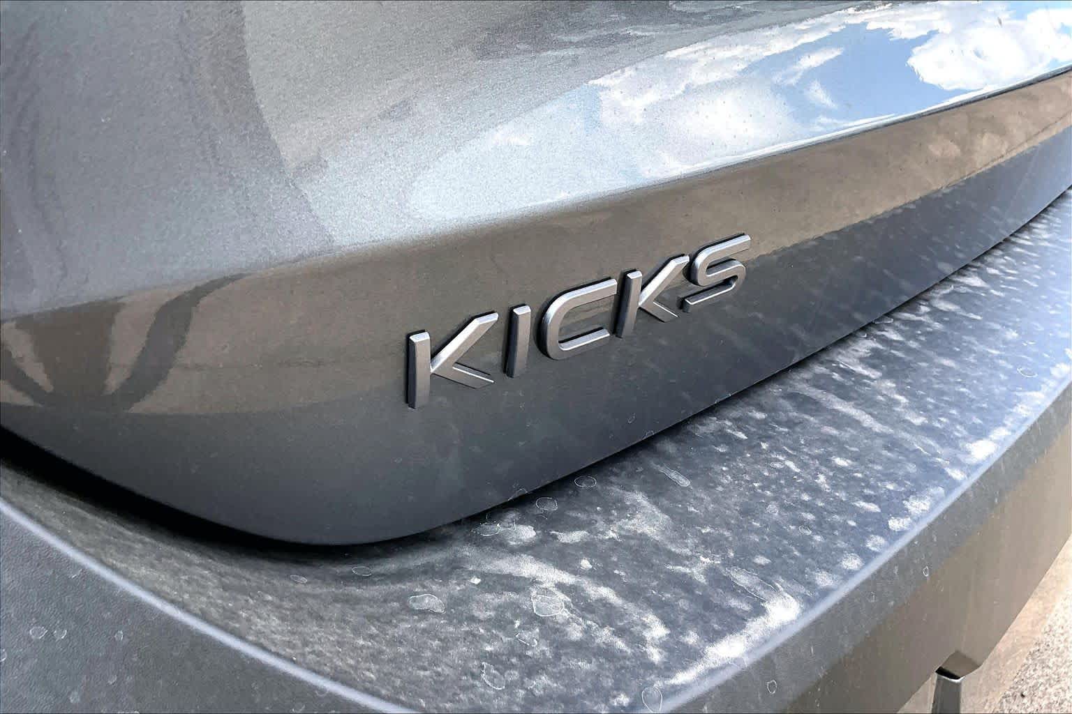 2027 Nissan Kicks photo 8 of 18