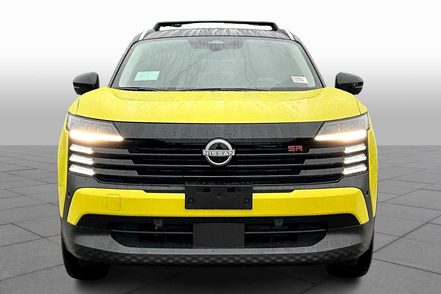 2025 Nissan Kicks SR - 2