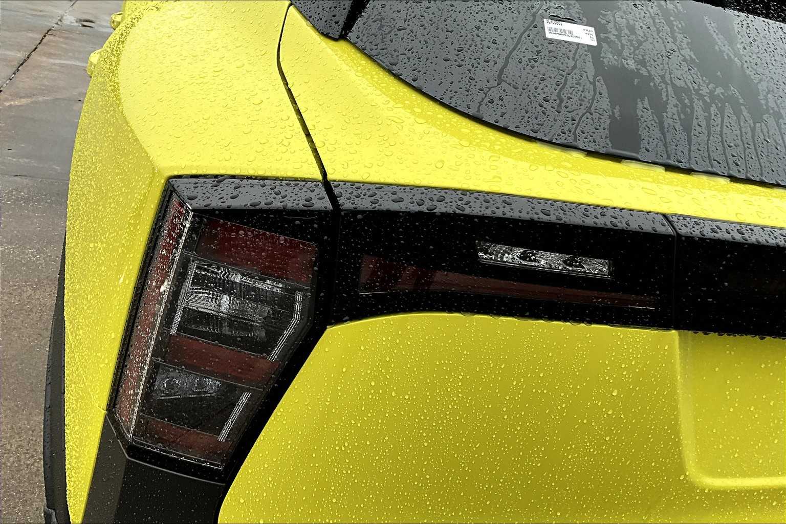 2025 Nissan Kicks SR - 11