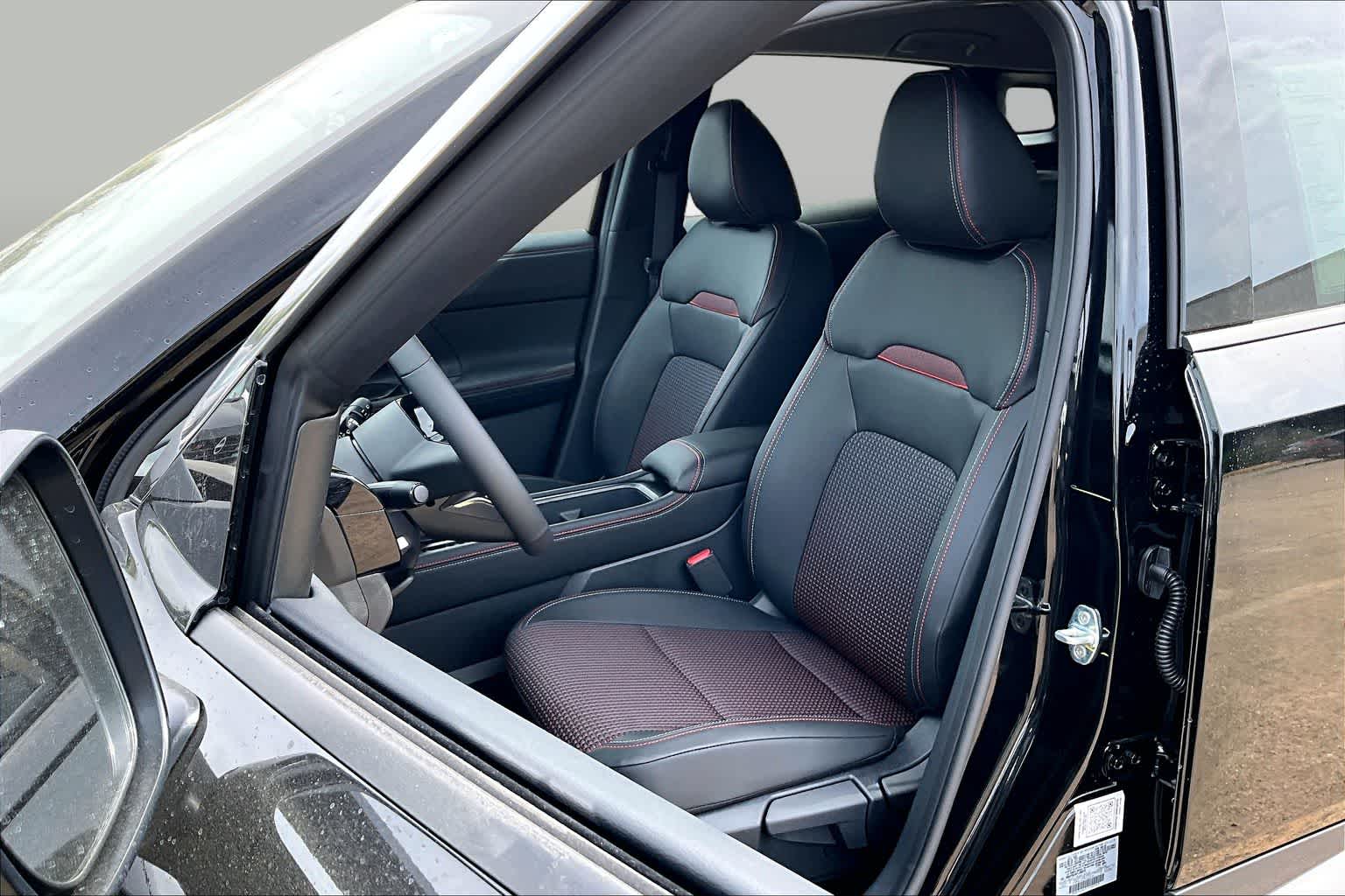 2026 Nissan Kicks SR Super Black at Sterling McCall Nissan