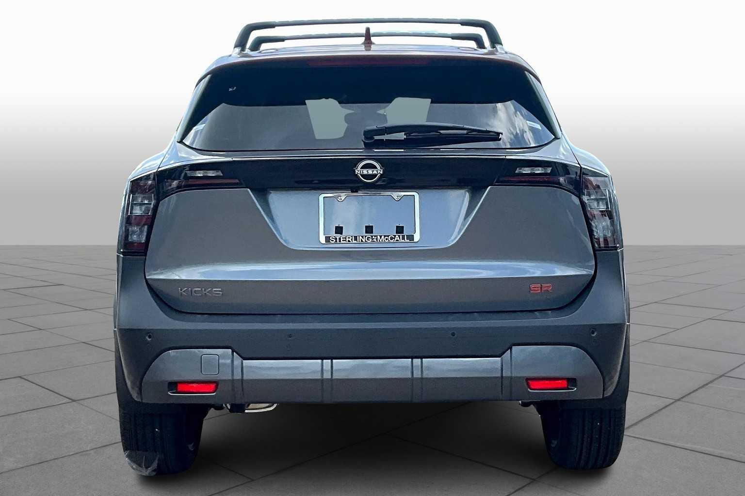 2025 Nissan Kicks SR - 3