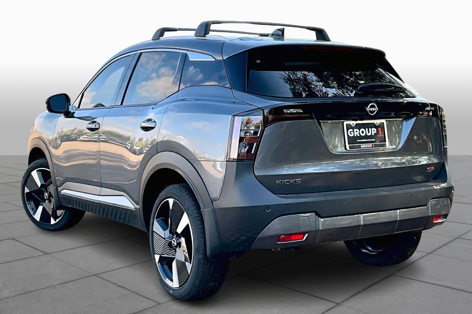 2026 Nissan Kicks SR - 6