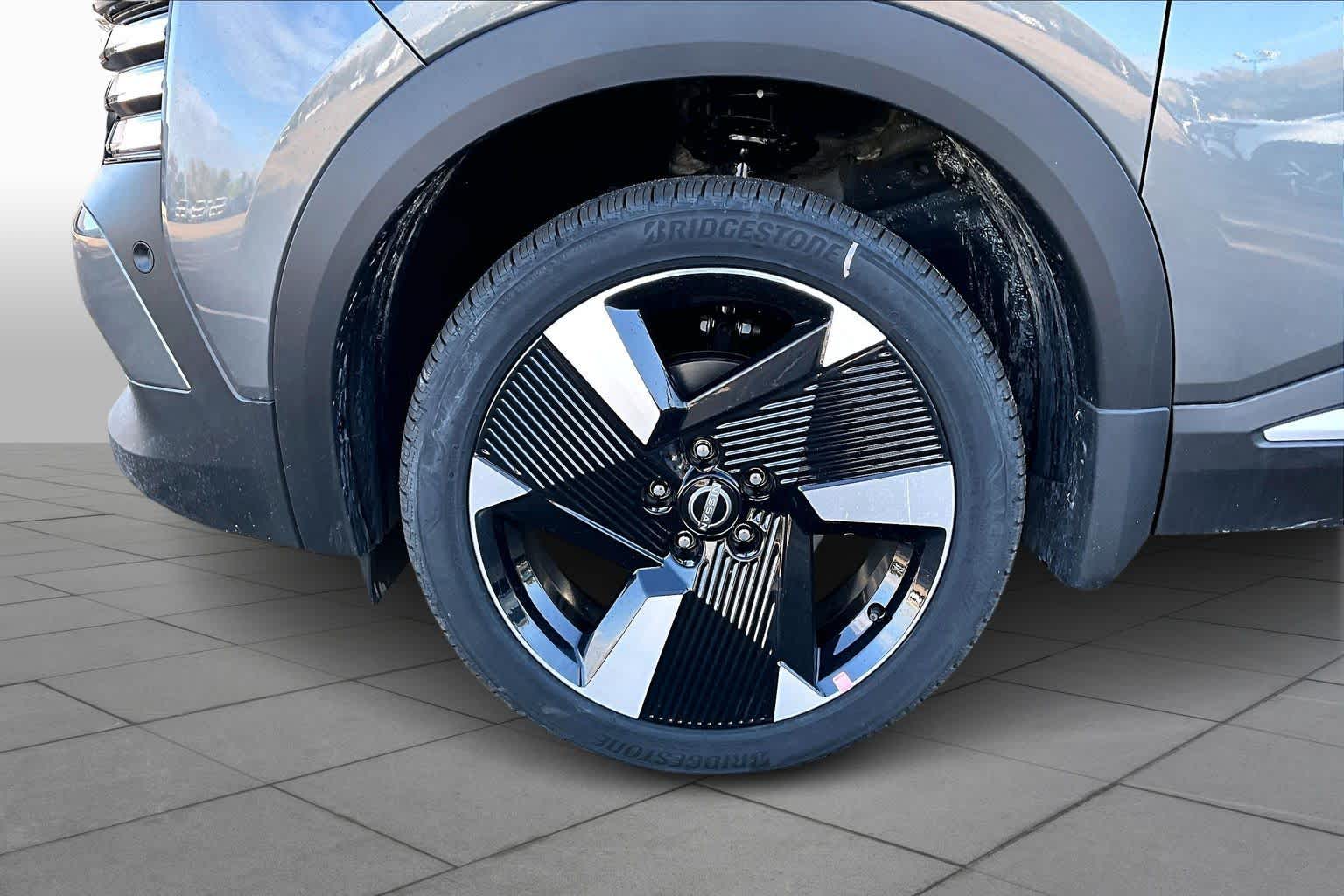 2026 Nissan Kicks SR - 8