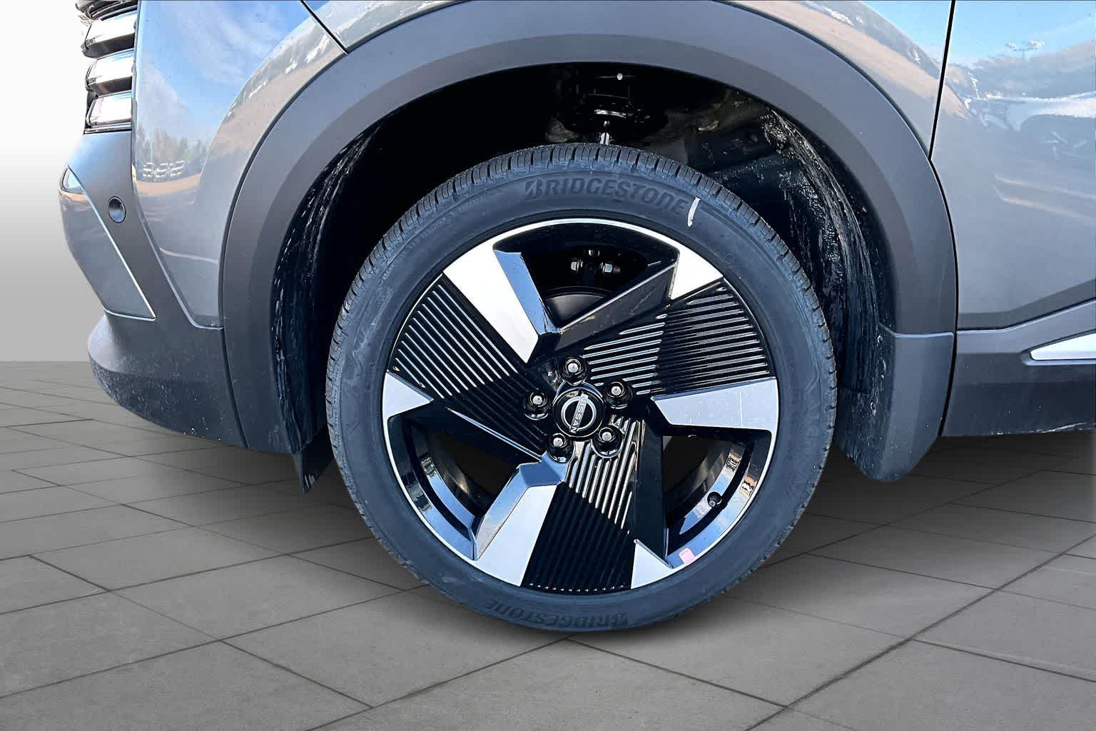 2026 Nissan Kicks SR - 8