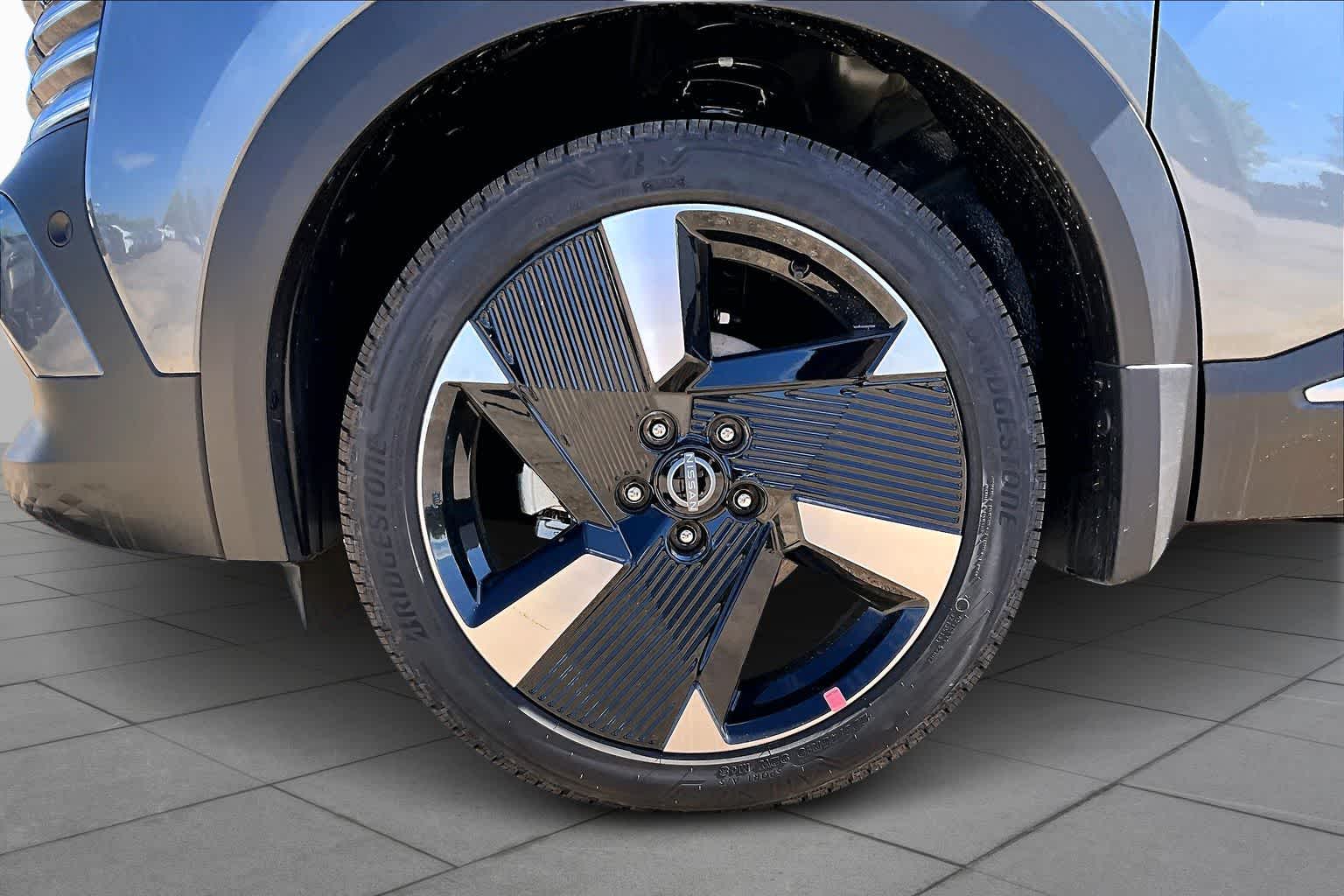 2026 Nissan Kicks SR - 8