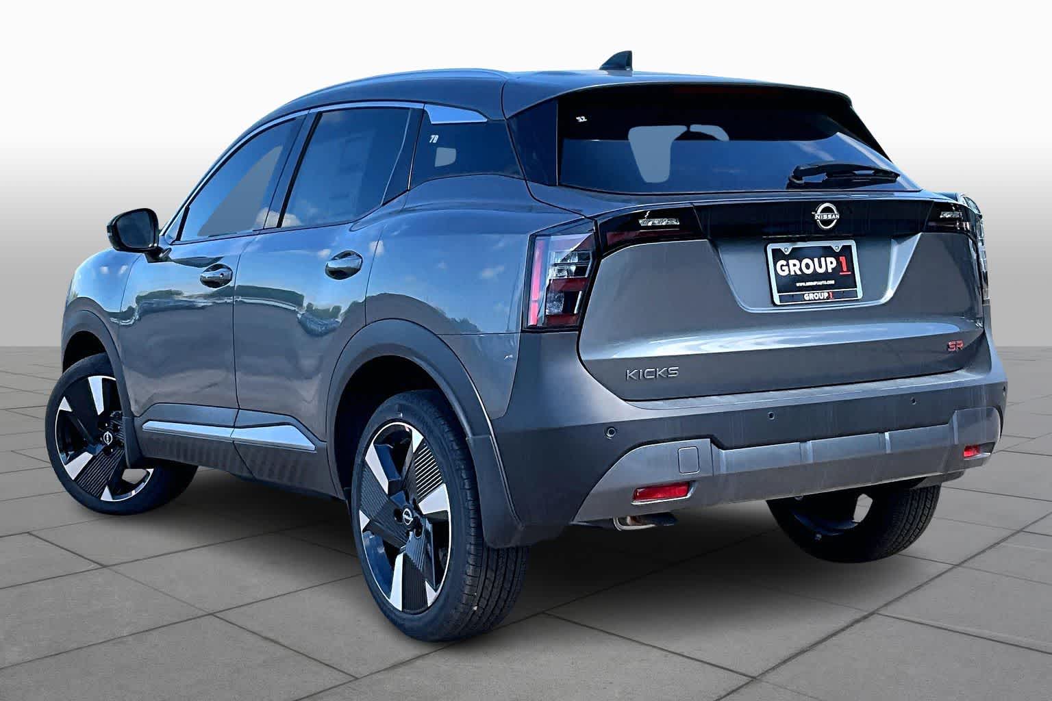 2026 Nissan Kicks SR - 6