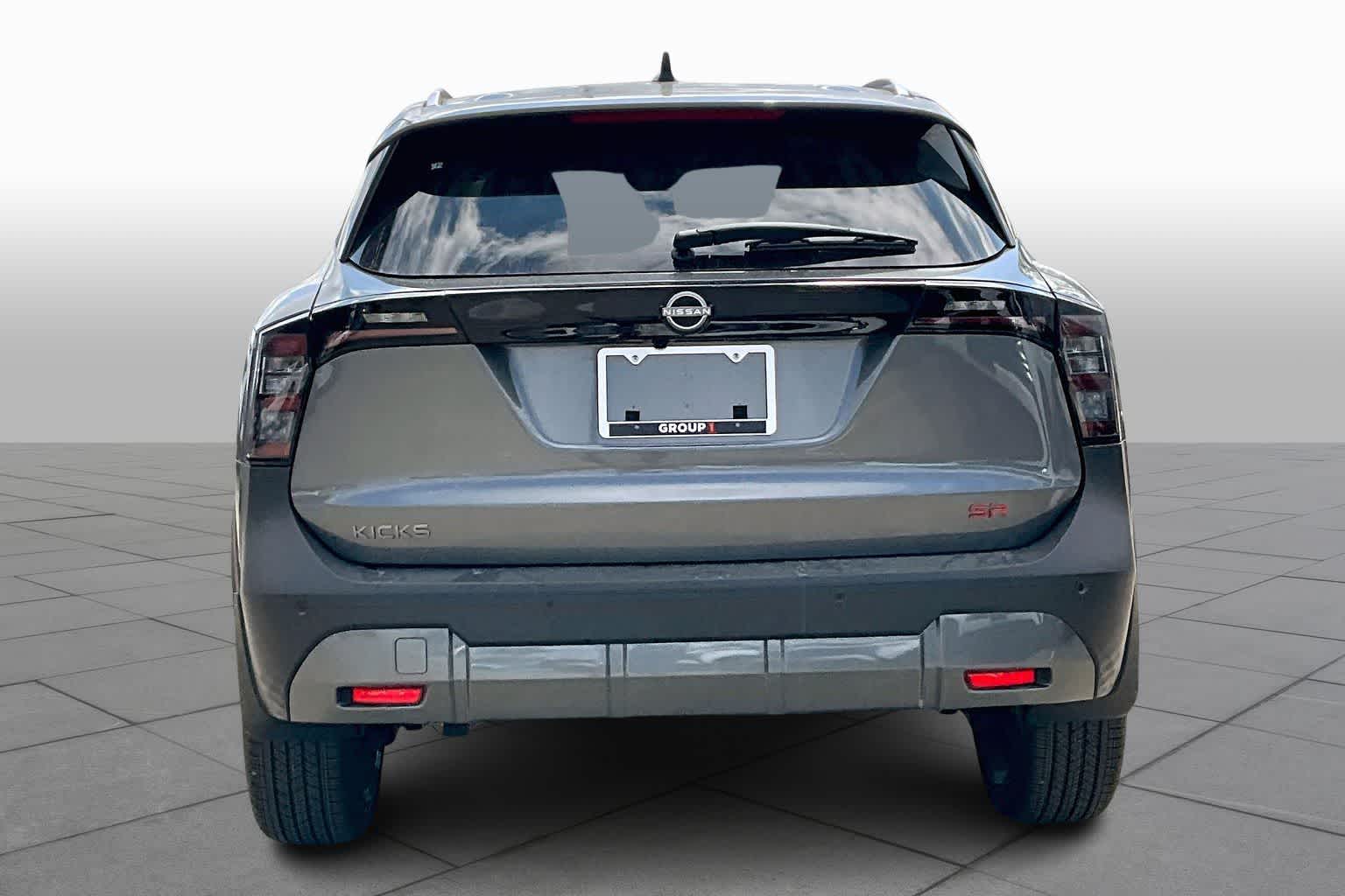 2026 Nissan Kicks SR - 3