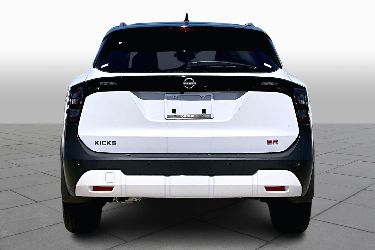 2026 Nissan Kicks SR Aspen White Tricoat/Super Black at Sterling McCall Nissan