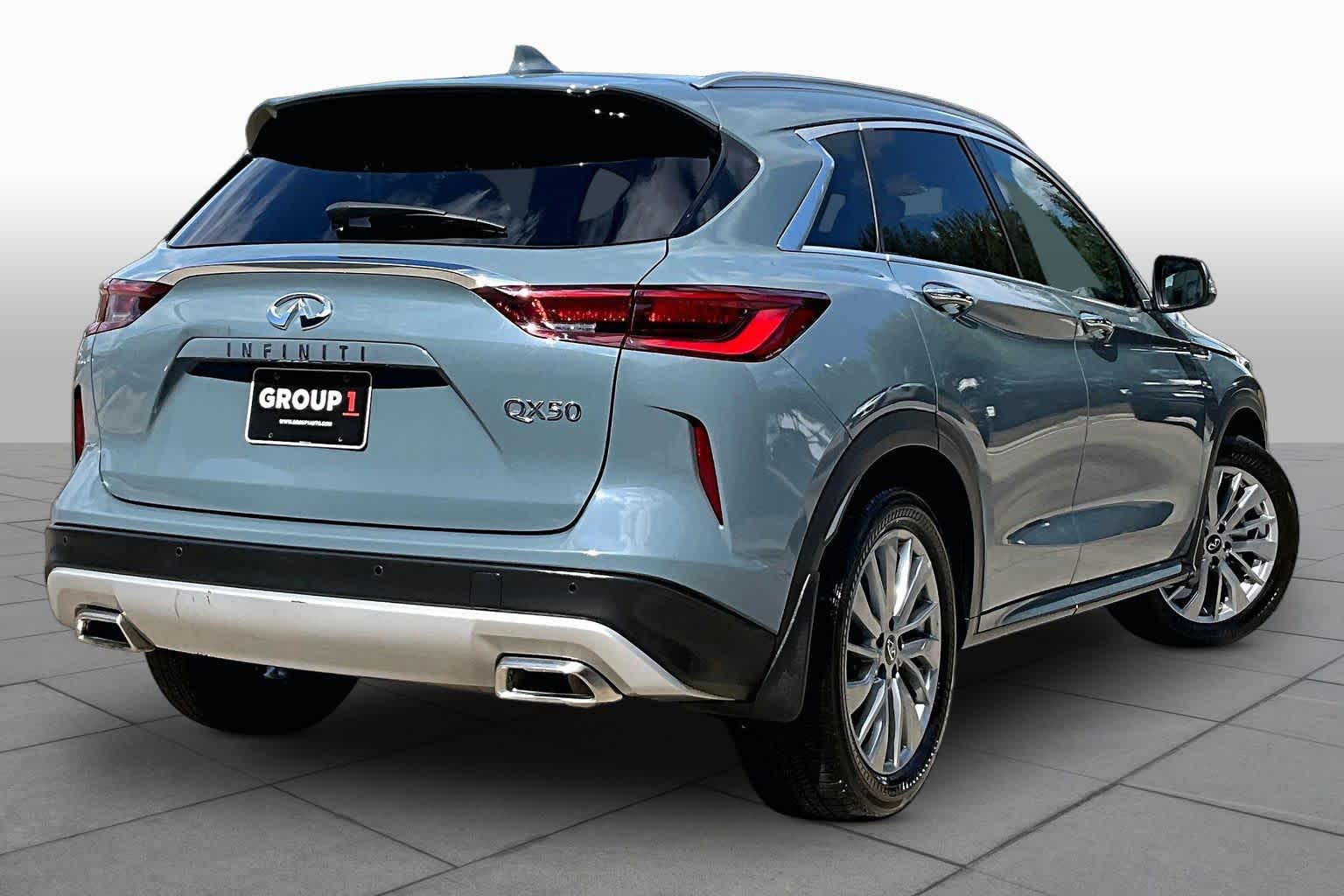 2023 INFINITI QX50 photo 13 of 34