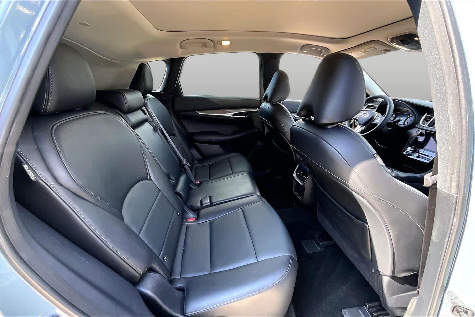 2023 INFINITI QX50 photo 21 of 34