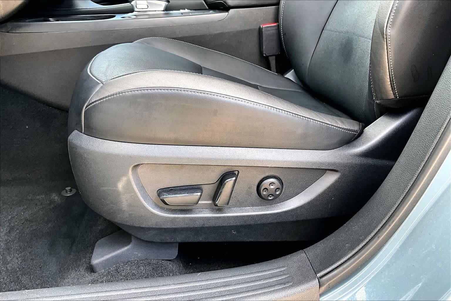 2023 INFINITI QX50 photo 33 of 34