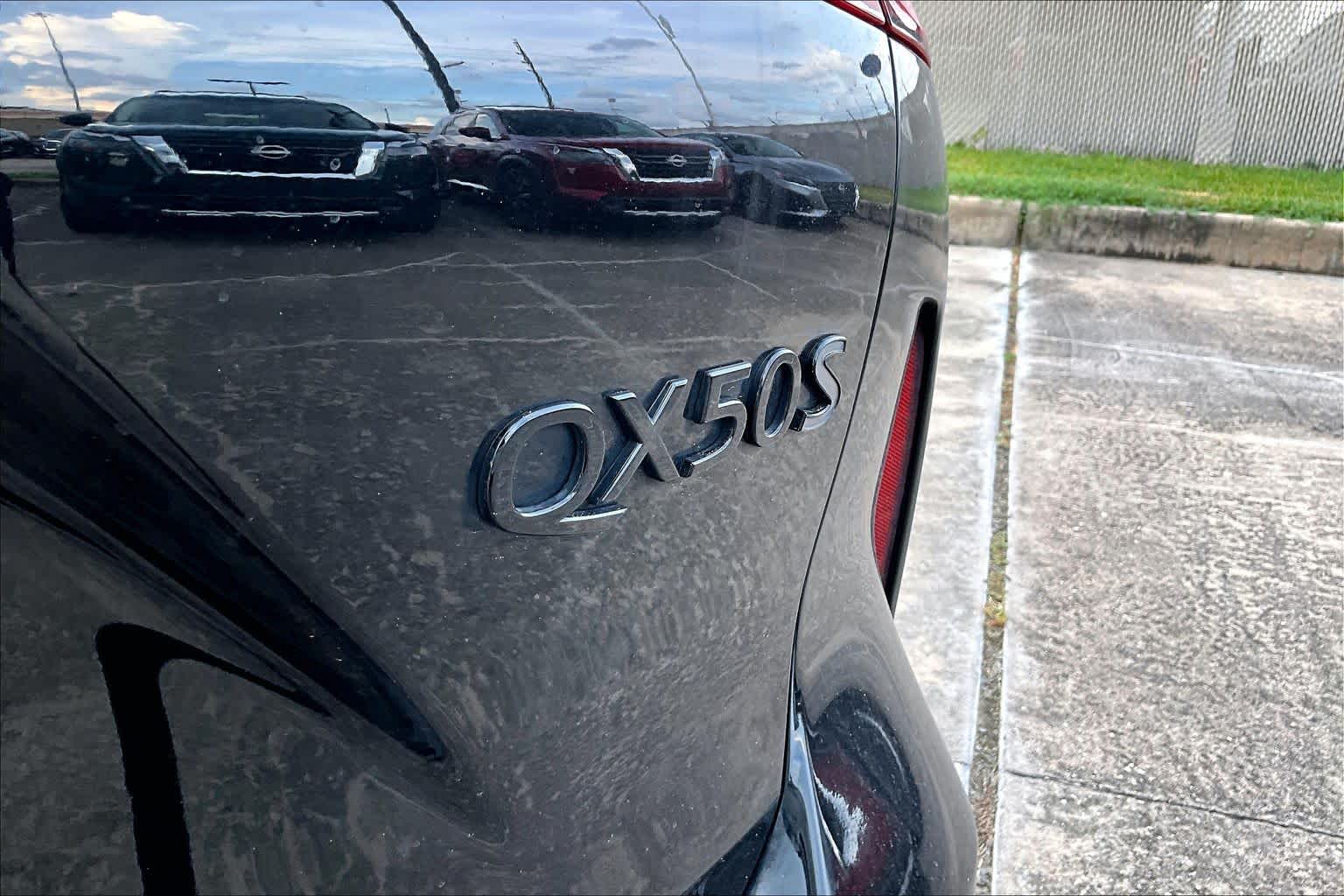 2025 INFINITI QX50 SPORT Black Obsidian at Westside Kia