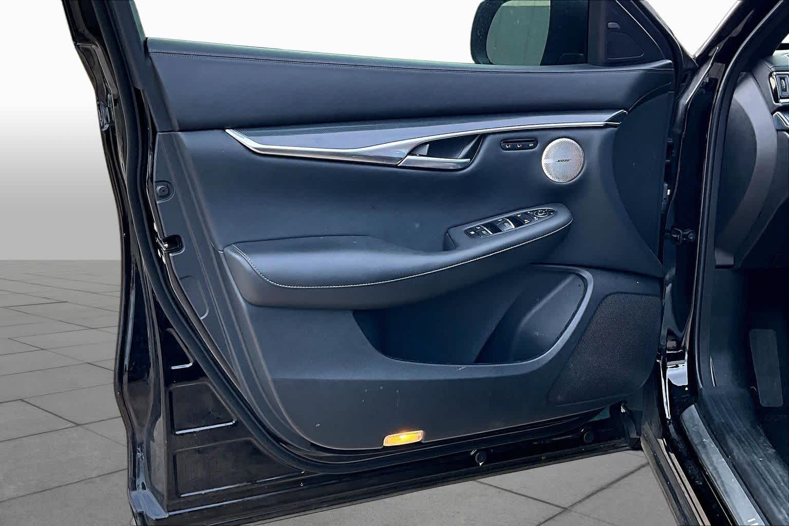 2025 INFINITI QX50 SPORT Black Obsidian at Westside Kia