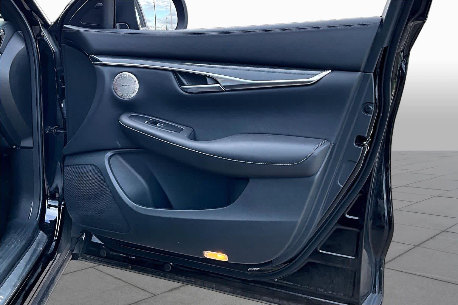2025 INFINITI QX50 SPORT Black Obsidian at Westside Kia