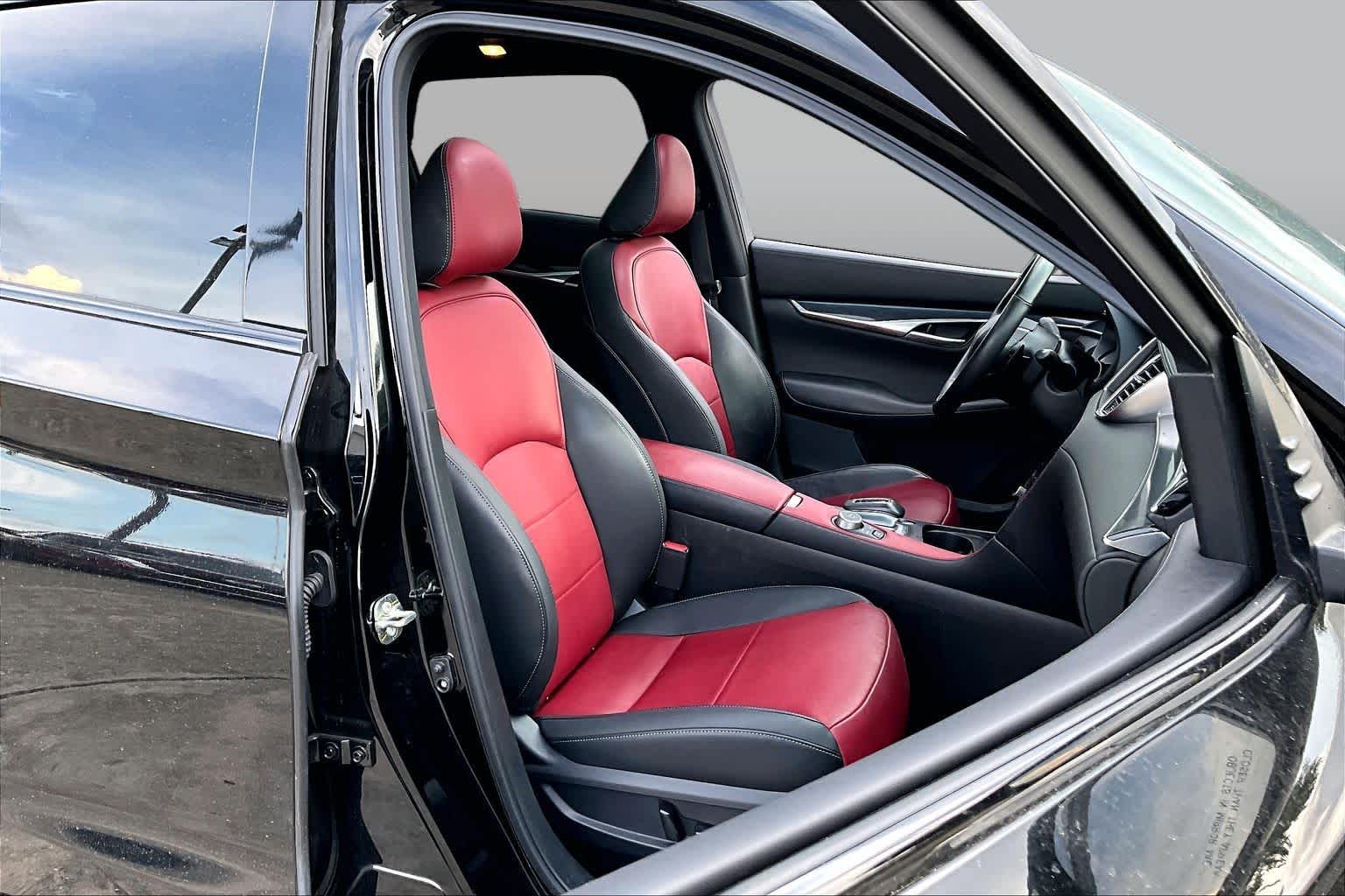 2025 INFINITI QX50 SPORT Black Obsidian at Westside Kia