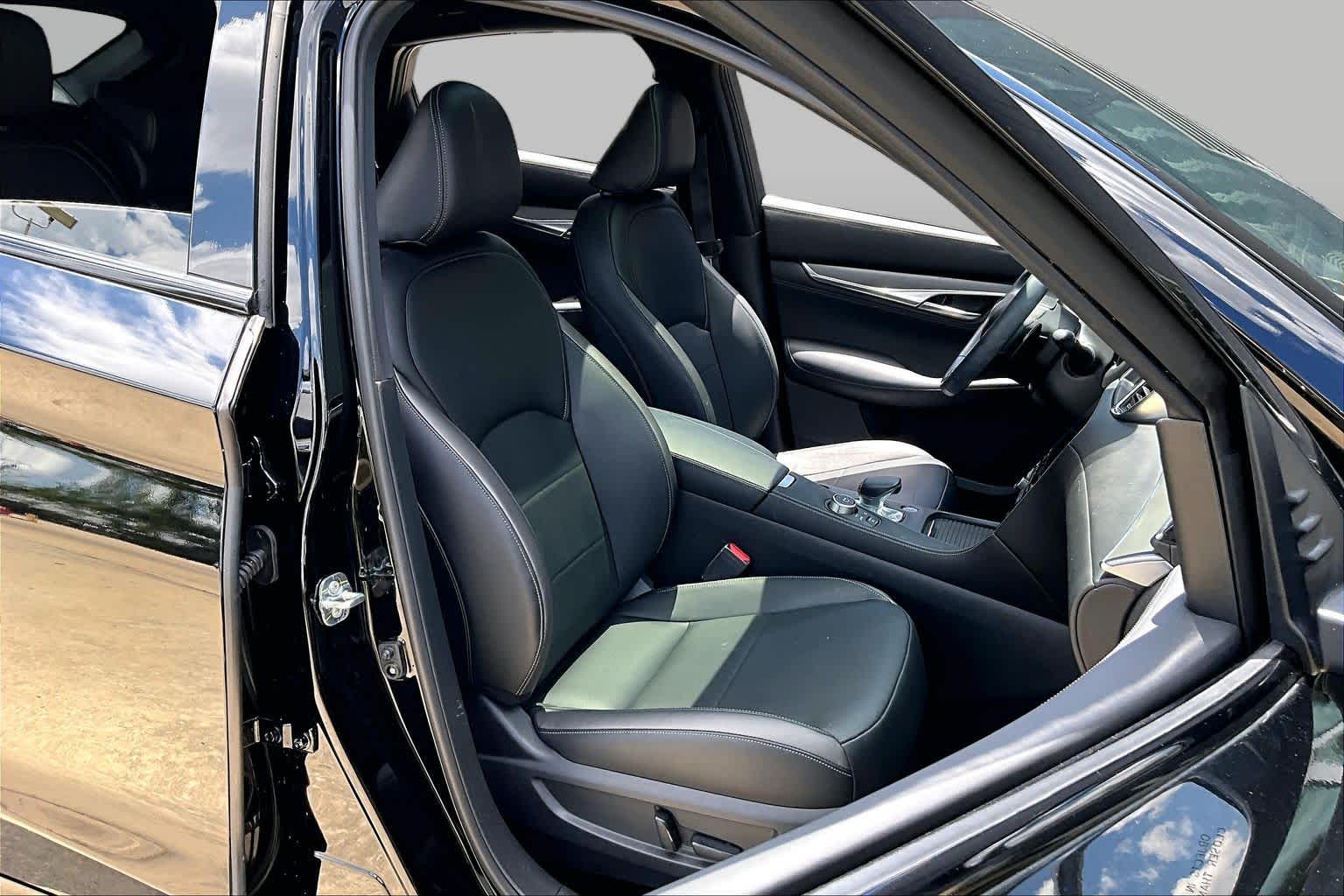 2023 INFINITI QX55 ESSENTIAL Black Obsidian at Tomball Ford