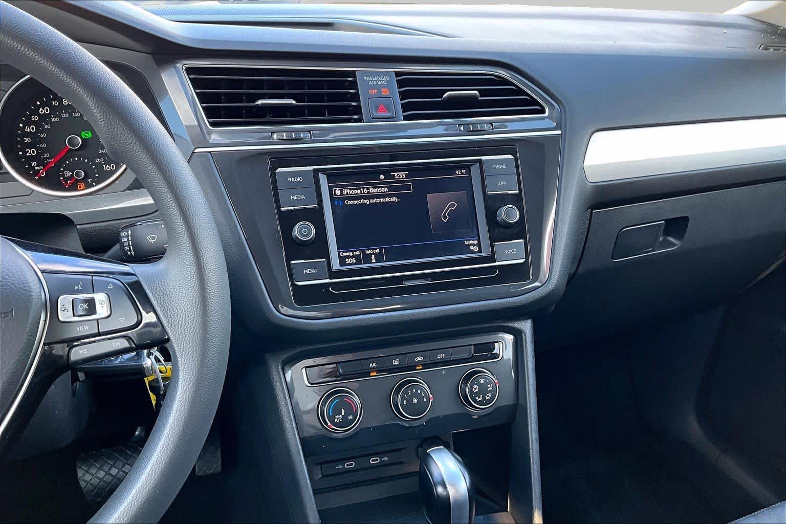 2021 Volkswagen Tiguan photo 7 of 35