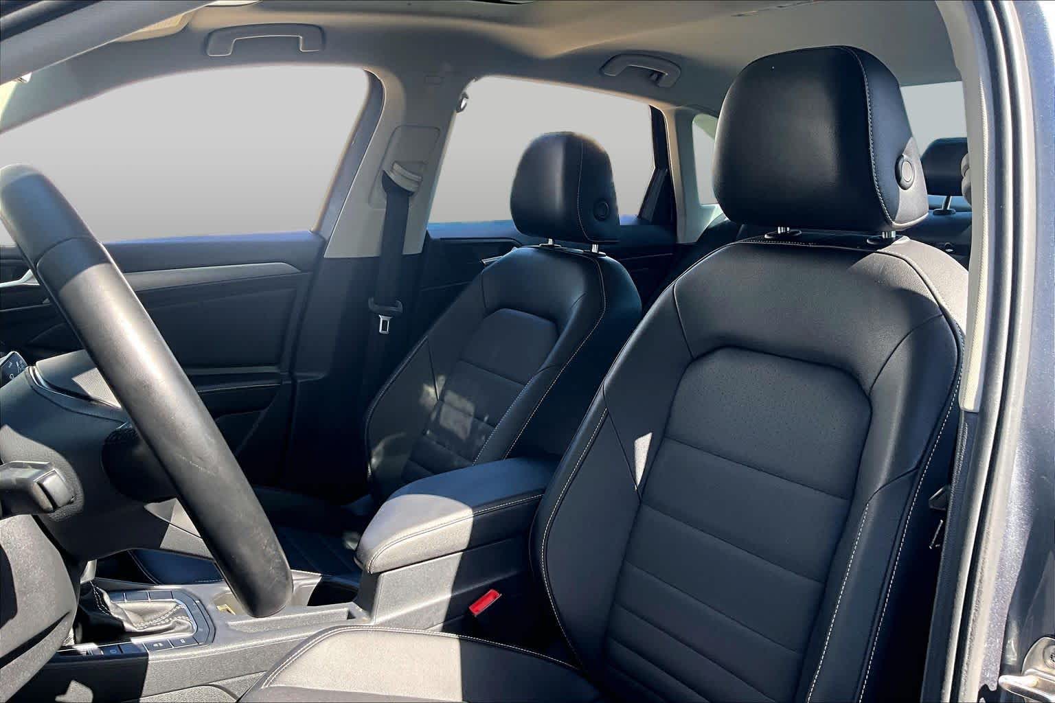 2022 Volkswagen Jetta SE Platinum Gray Metallic at AutoNation USA Houston