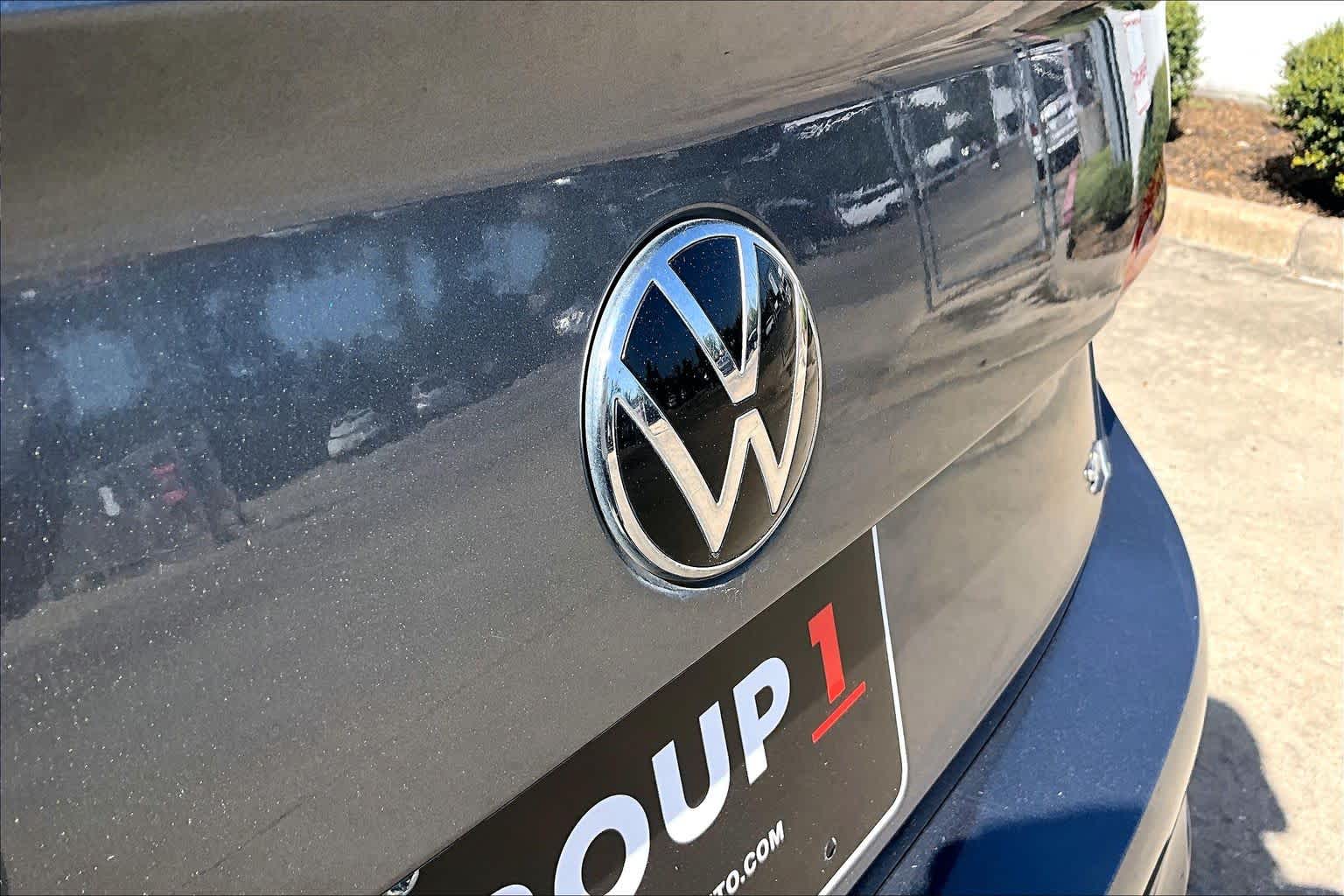 2022 Volkswagen Jetta SE Platinum Gray Metallic at AutoNation USA Houston