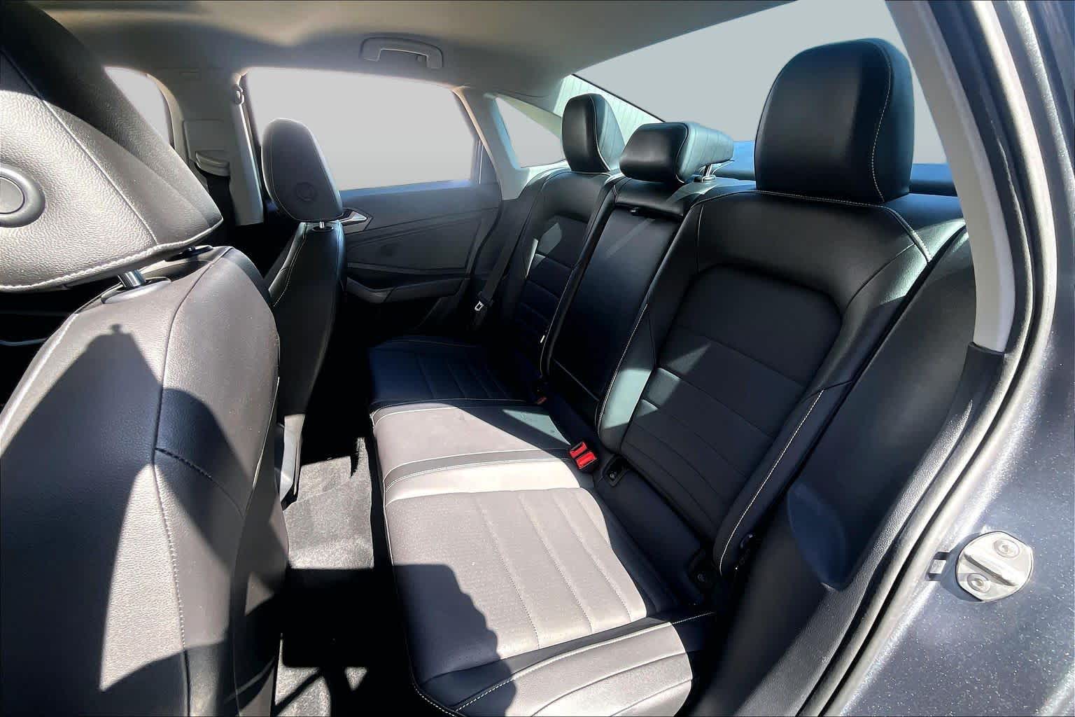 2022 Volkswagen Jetta SE Platinum Gray Metallic at AutoNation USA Houston