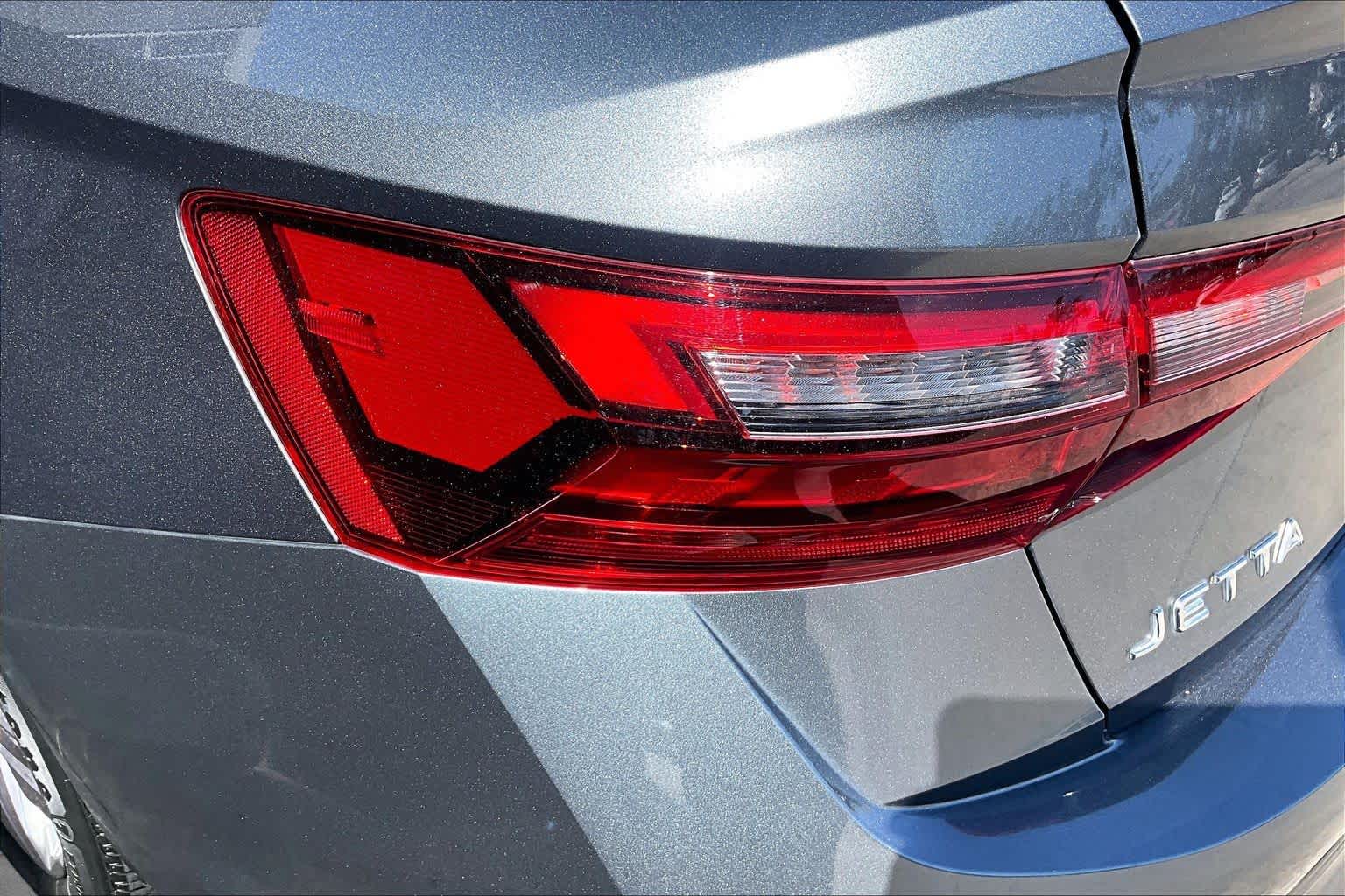 2022 Volkswagen Jetta SE Platinum Gray Metallic at AutoNation USA Houston