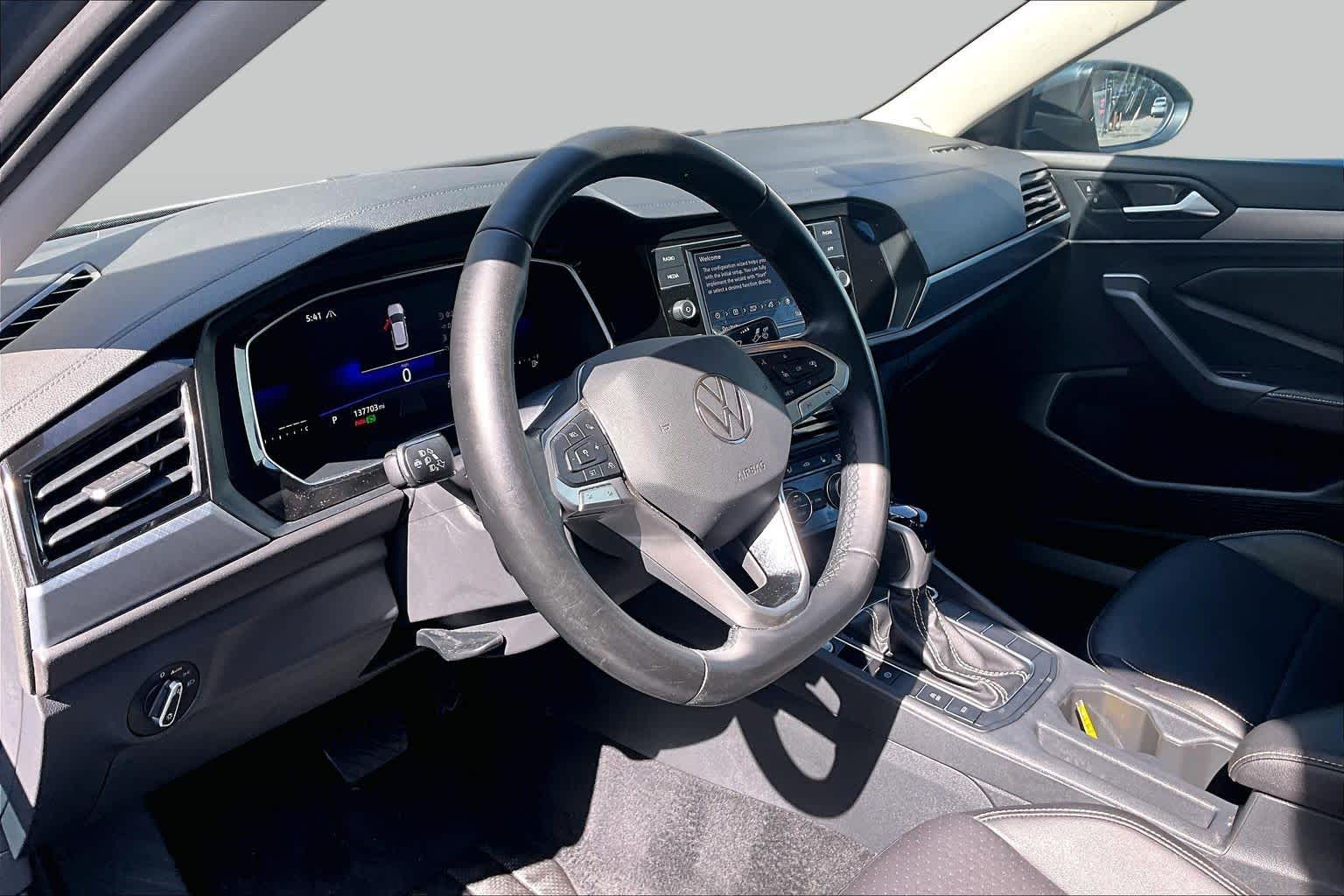 2022 Volkswagen Jetta SE Platinum Gray Metallic at AutoNation USA Houston