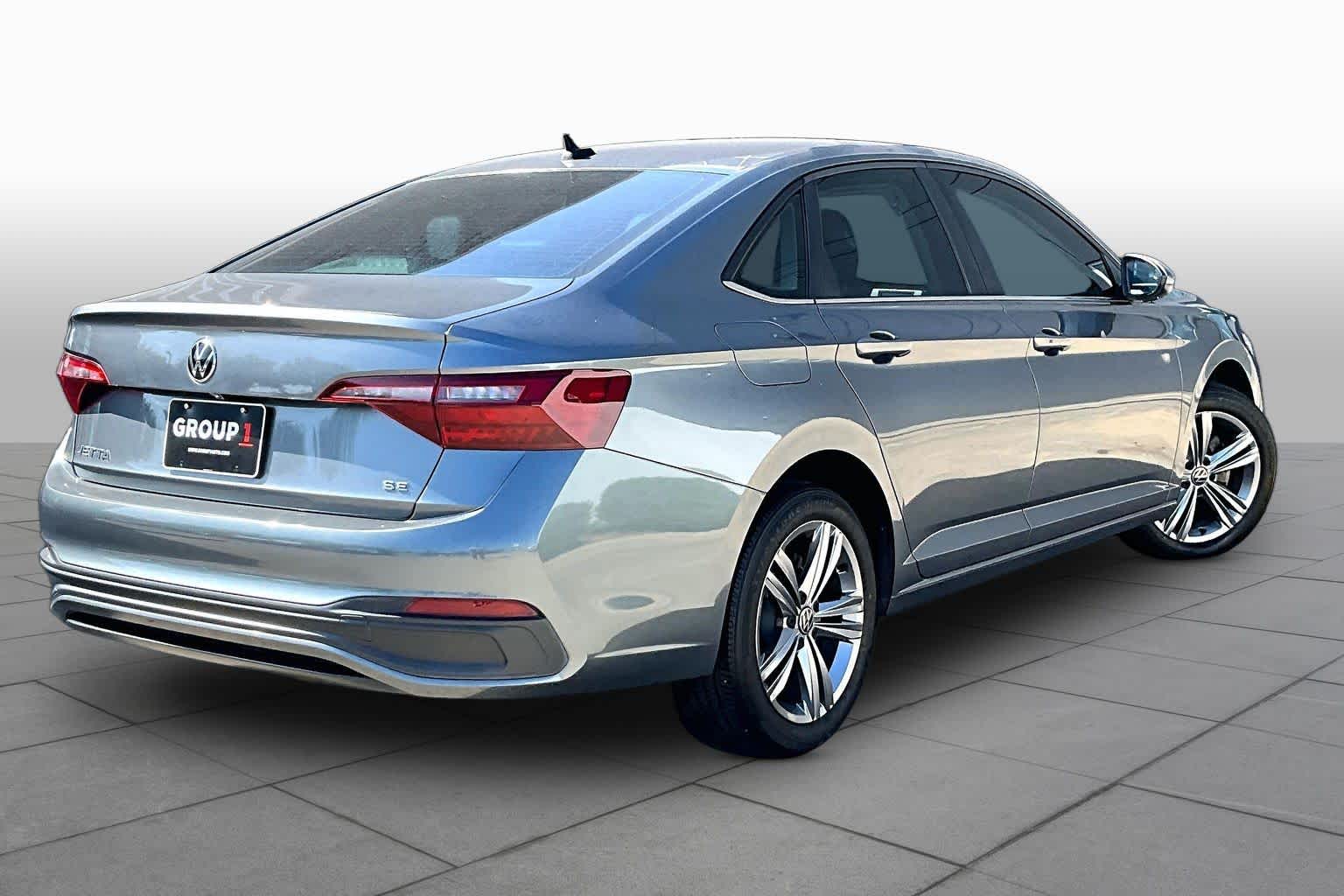 2022 Volkswagen Jetta SE Platinum Gray Metallic at AutoNation USA Houston