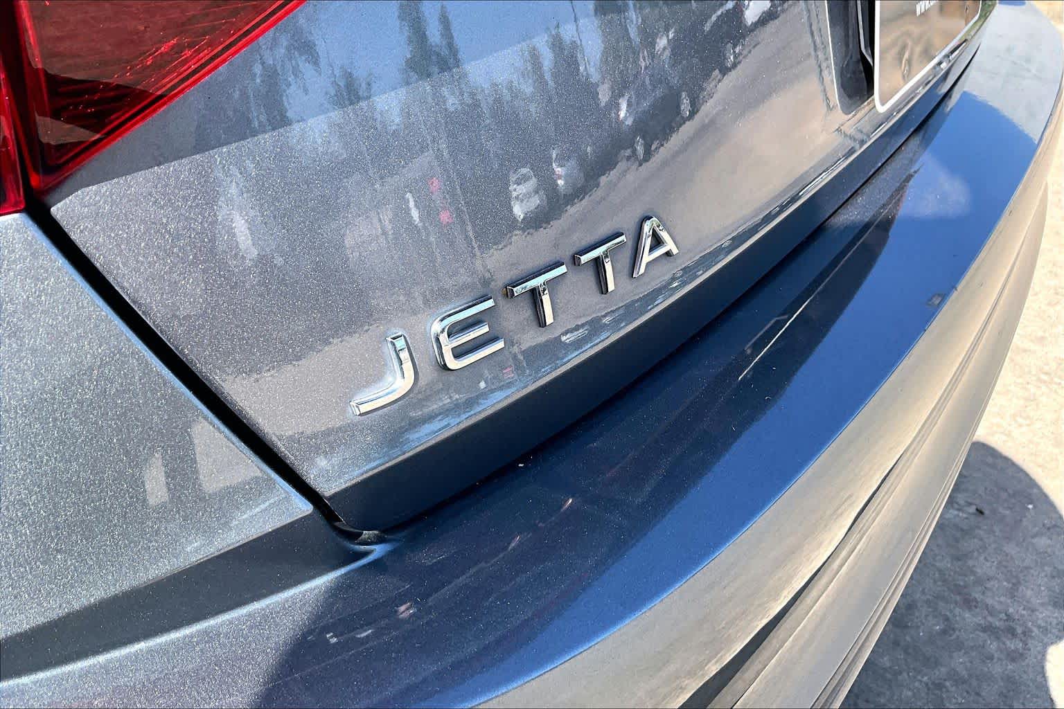 2022 Volkswagen Jetta SE Platinum Gray Metallic at AutoNation USA Houston
