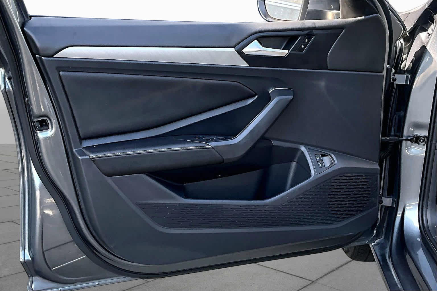 2022 Volkswagen Jetta SE Platinum Gray Metallic at AutoNation USA Houston