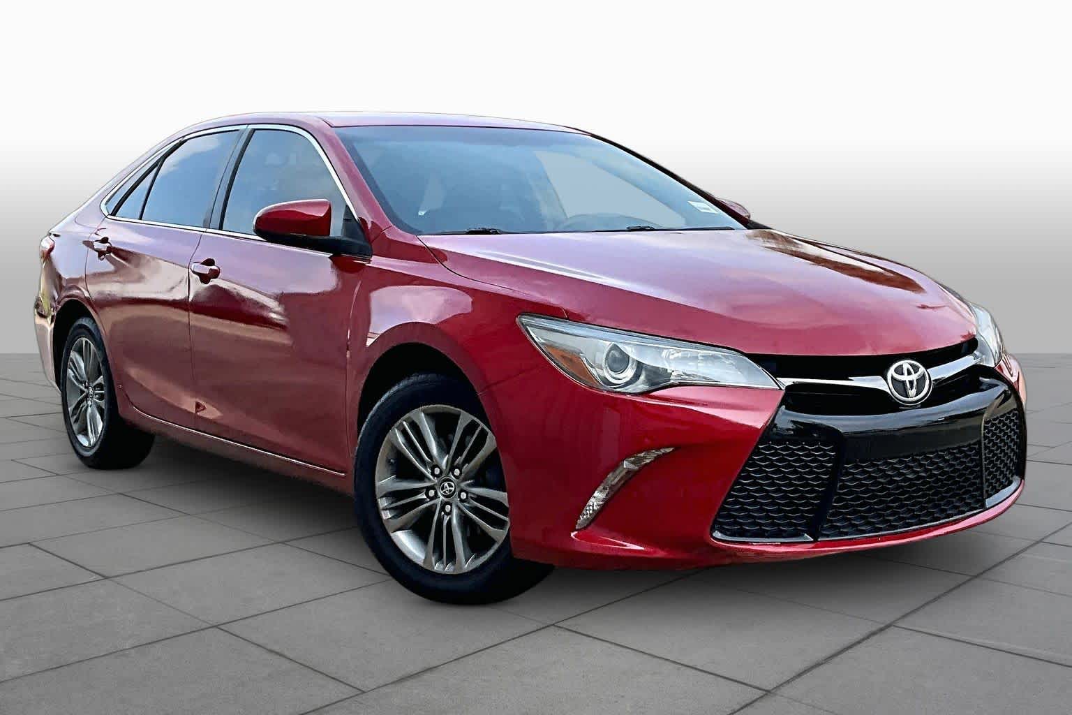 2016 Toyota Camry SE Ruby Flare Pearl at Mac Haik Ford