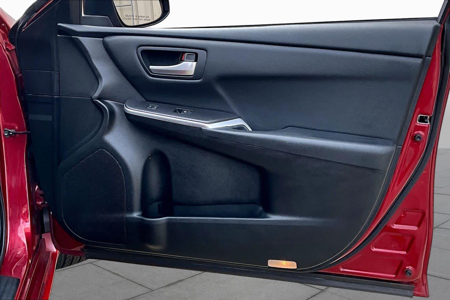 2016 Toyota Camry SE Ruby Flare Pearl at Mac Haik Ford