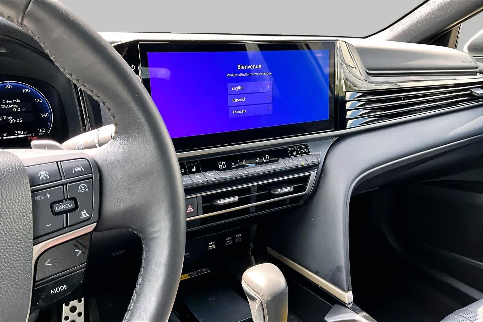 2025 Toyota Camry photo 7 of 35