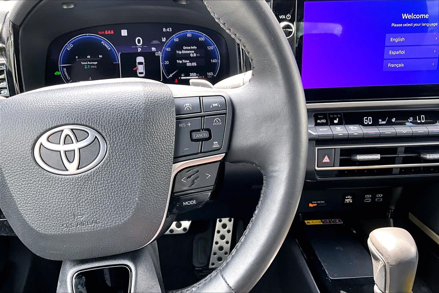 2025 Toyota Camry photo 25 of 35