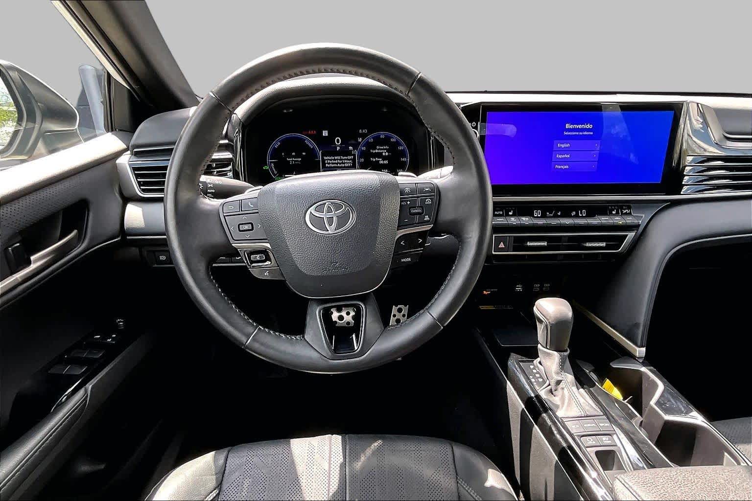 2025 Toyota Camry photo 6 of 35