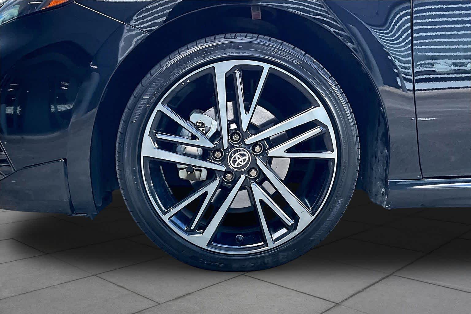 2025 Toyota Camry photo 11 of 35