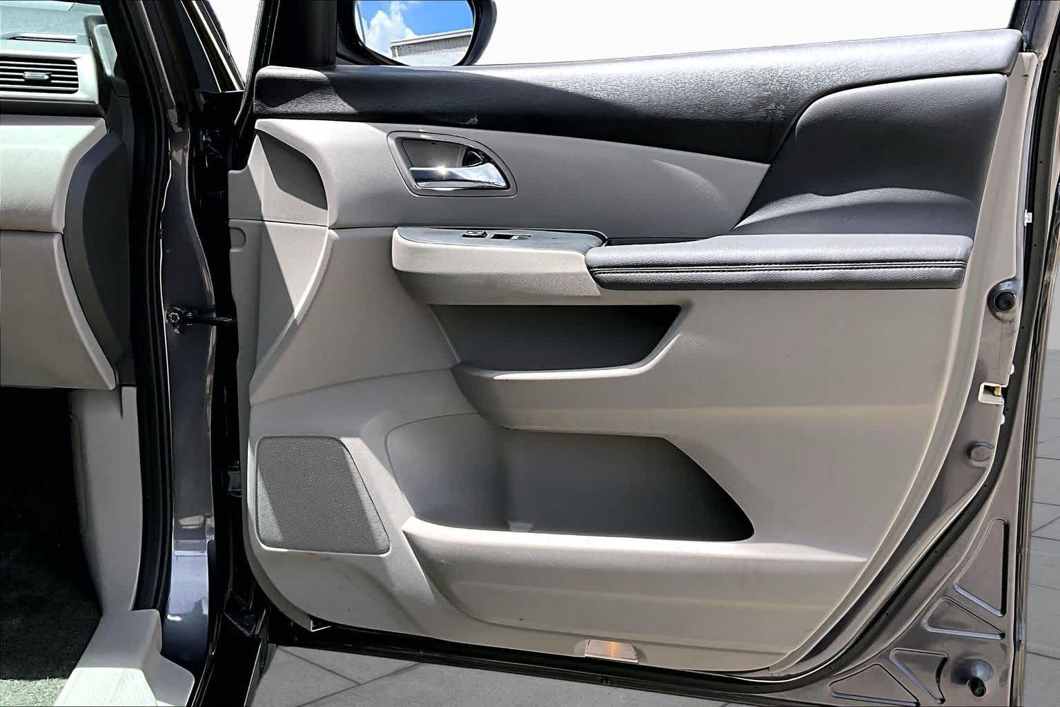 2016 Honda Odyssey EX-L Lunar Silver Metallic at Team Honda