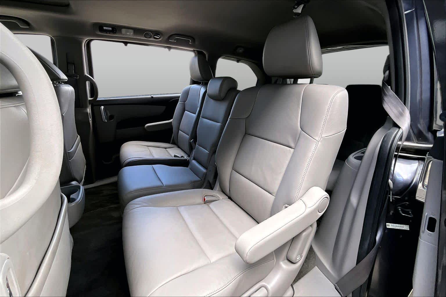 2016 Honda Odyssey EX-L Lunar Silver Metallic at Team Honda