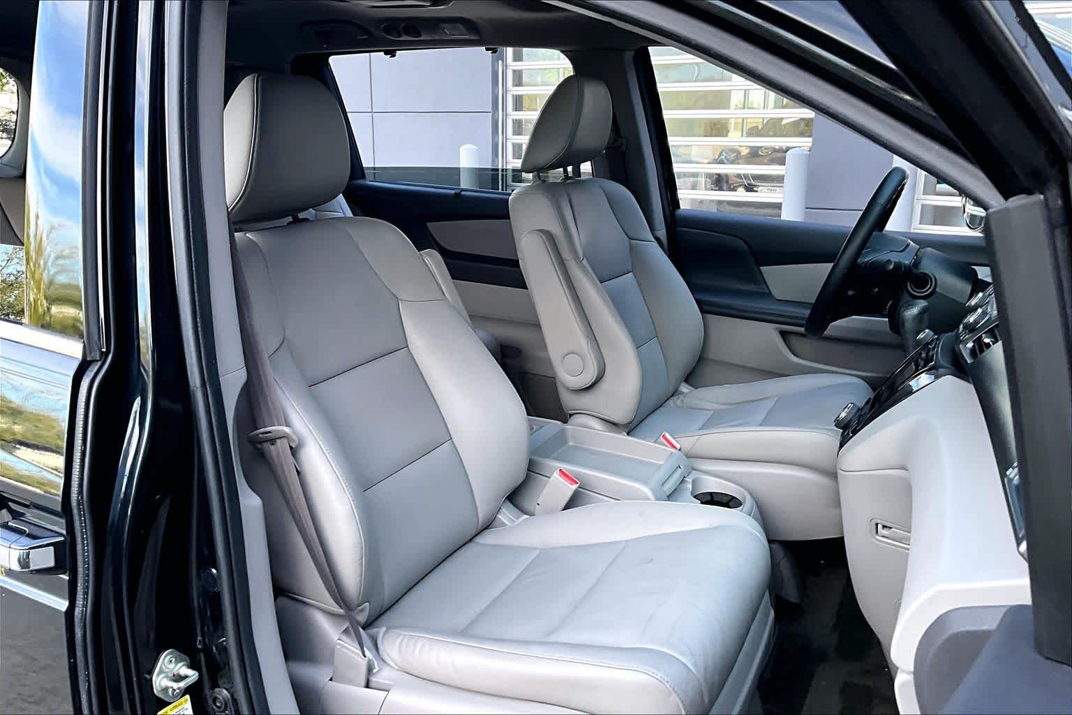 2016 Honda Odyssey Touring Crystal Black Pearl at Lexus Southwest Houston