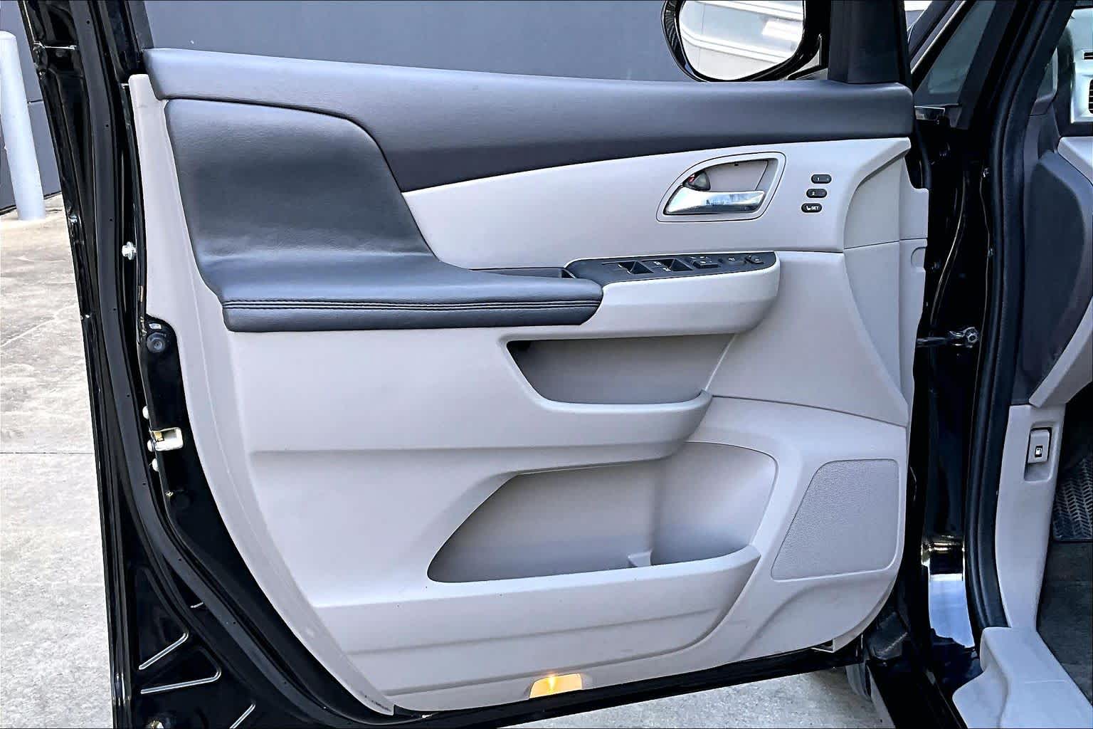 2016 Honda Odyssey Touring Crystal Black Pearl at Lexus Southwest Houston