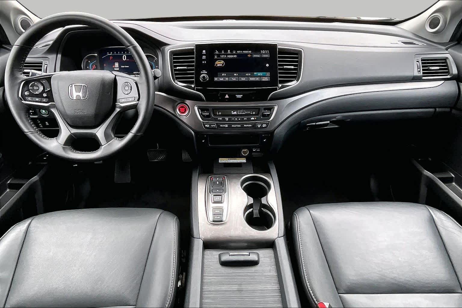 2021 Honda Pilot Special Edition Crystal Black Pearl at Beck & Masten Kia