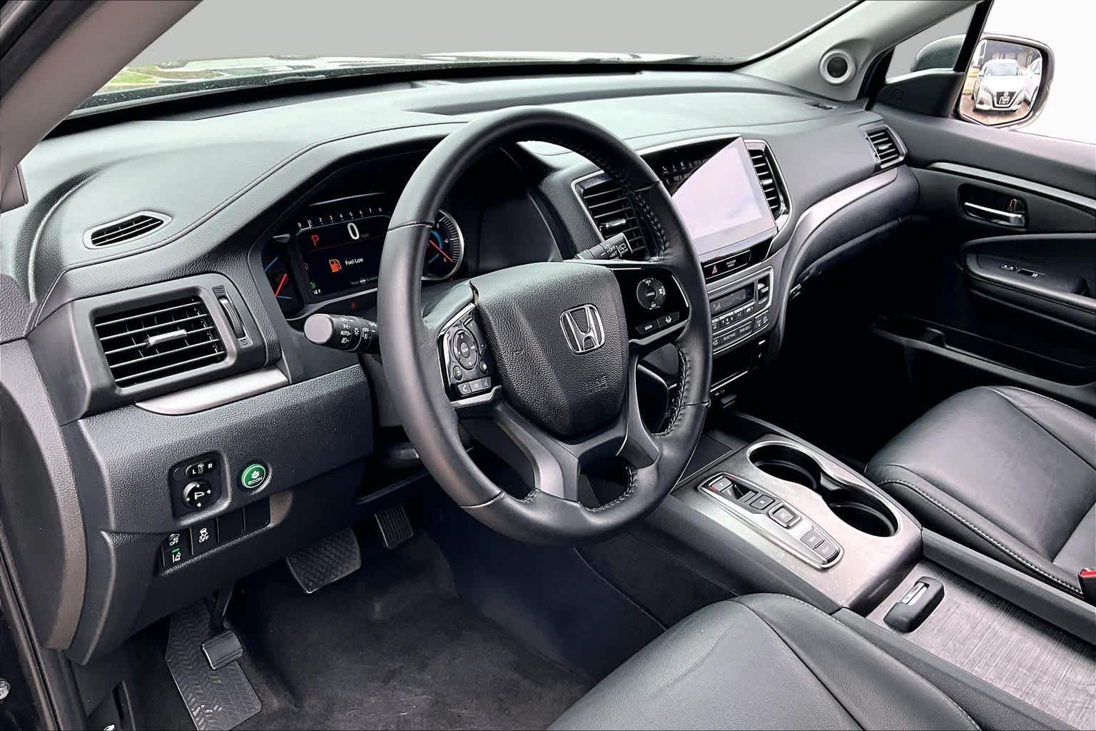 2021 Honda Pilot Special Edition Crystal Black Pearl at Beck & Masten Kia