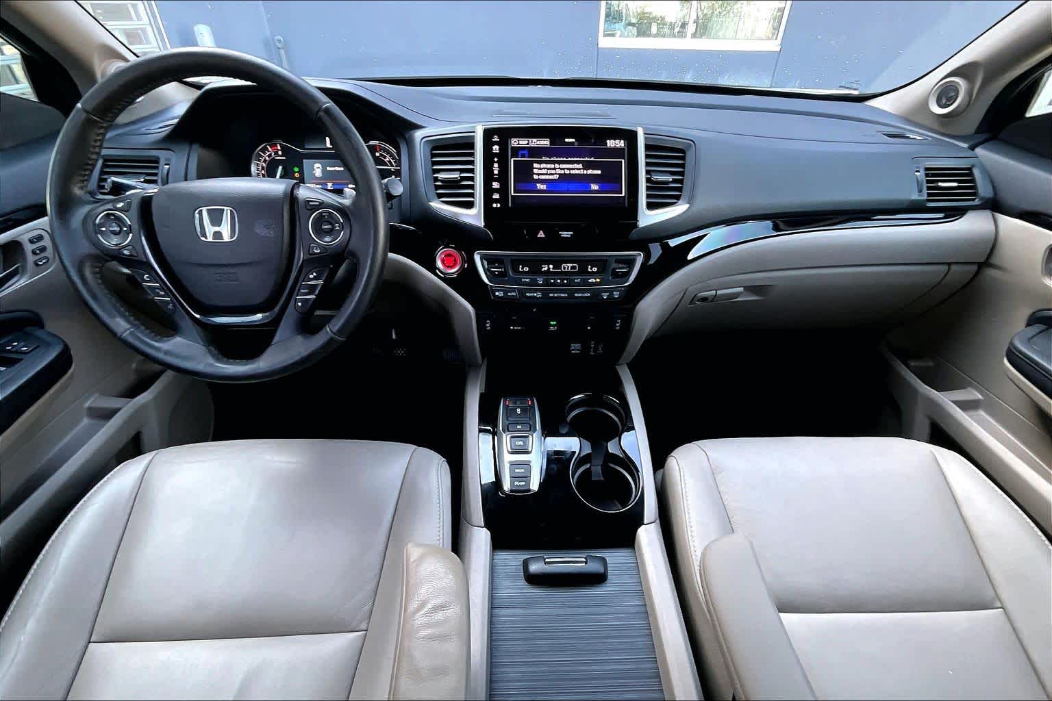 2017 Honda Pilot Touring Crystal Black Pearl at AutoNation USA Houston