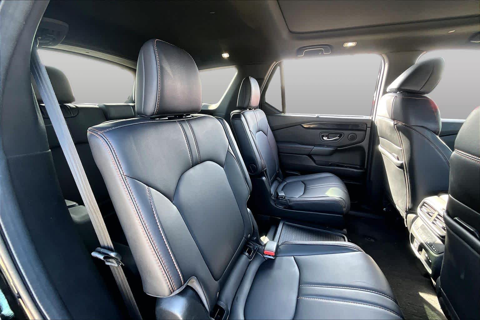 2024 Honda Pilot TrailSport Crystal Black Pearl at Group 1 Toyota Southwest