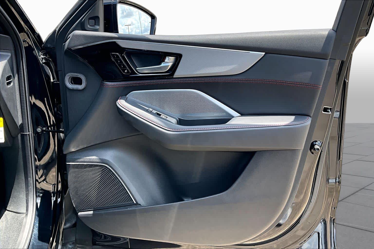 2025 Acura MDX w/A-Spec Package Majestic Black Pearl at Team Honda