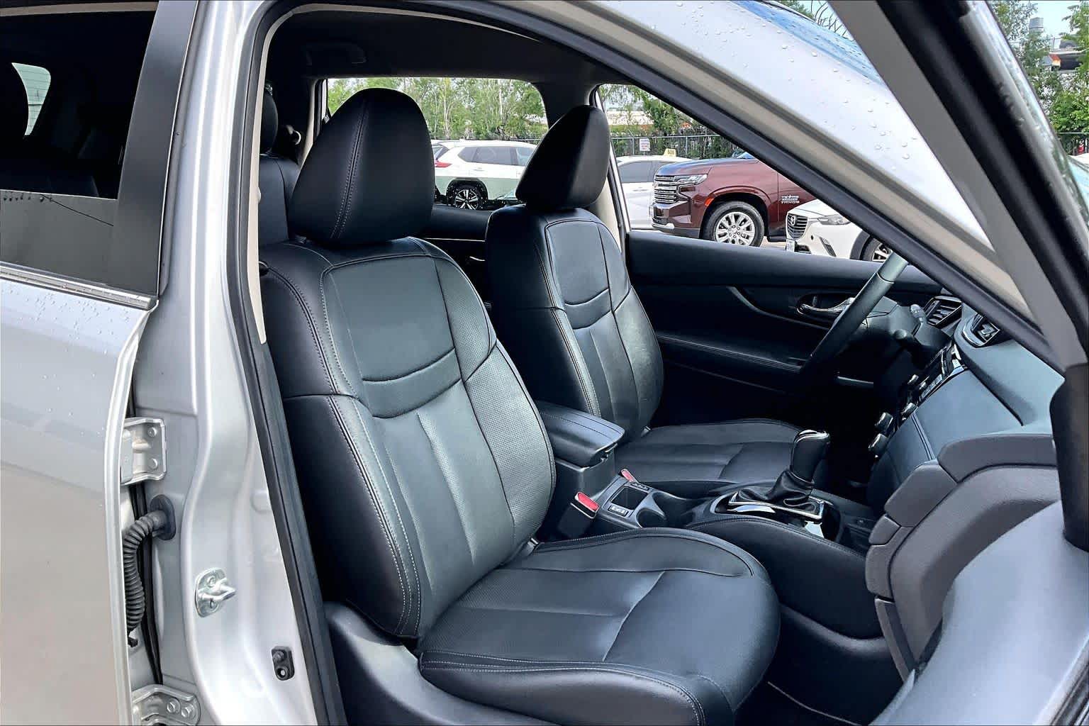 2020 Nissan Rogue SL Brilliant Silver Metallic at AutoNation USA Katy