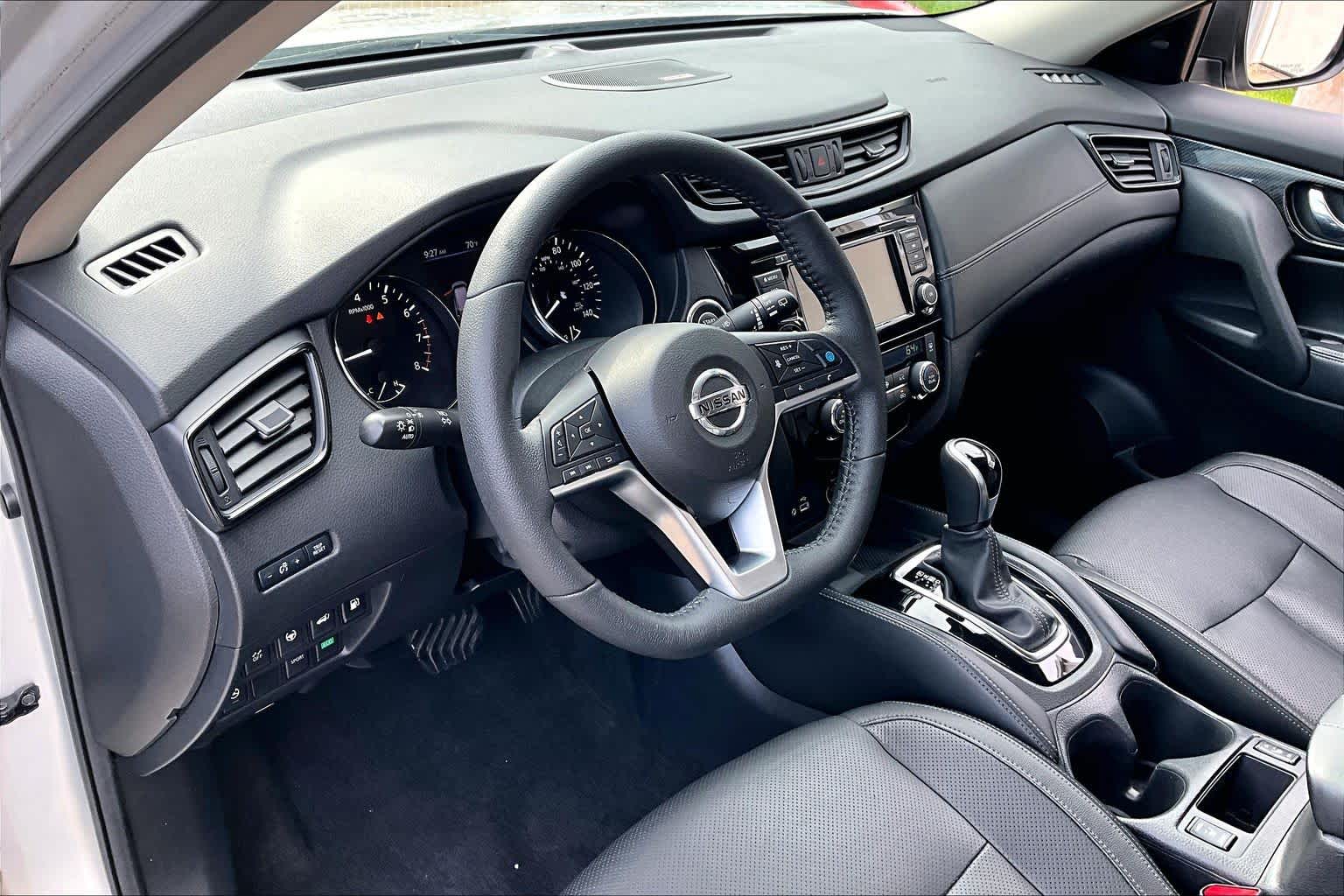 2020 Nissan Rogue SL Brilliant Silver Metallic at AutoNation USA Katy