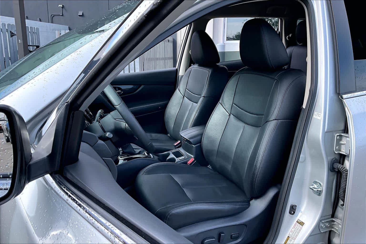 2020 Nissan Rogue SL Brilliant Silver Metallic at AutoNation USA Katy