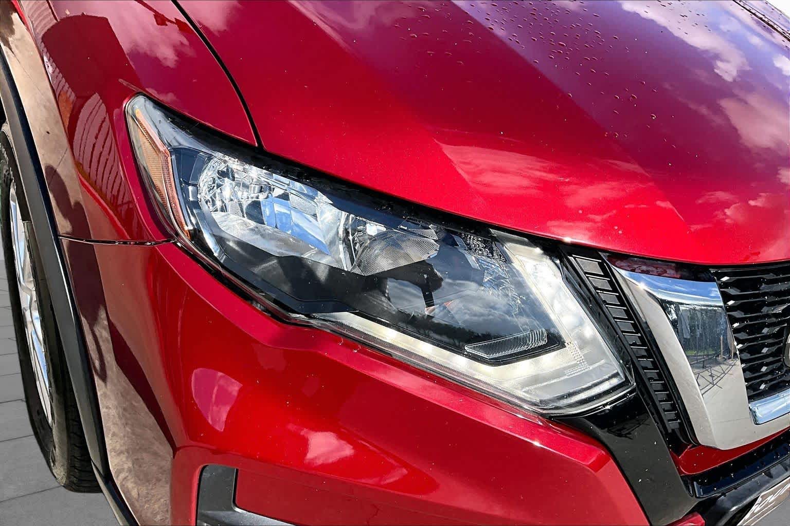 2019 Nissan Rogue SV Scarlet Ember Tintcoat at HGreg Houston
