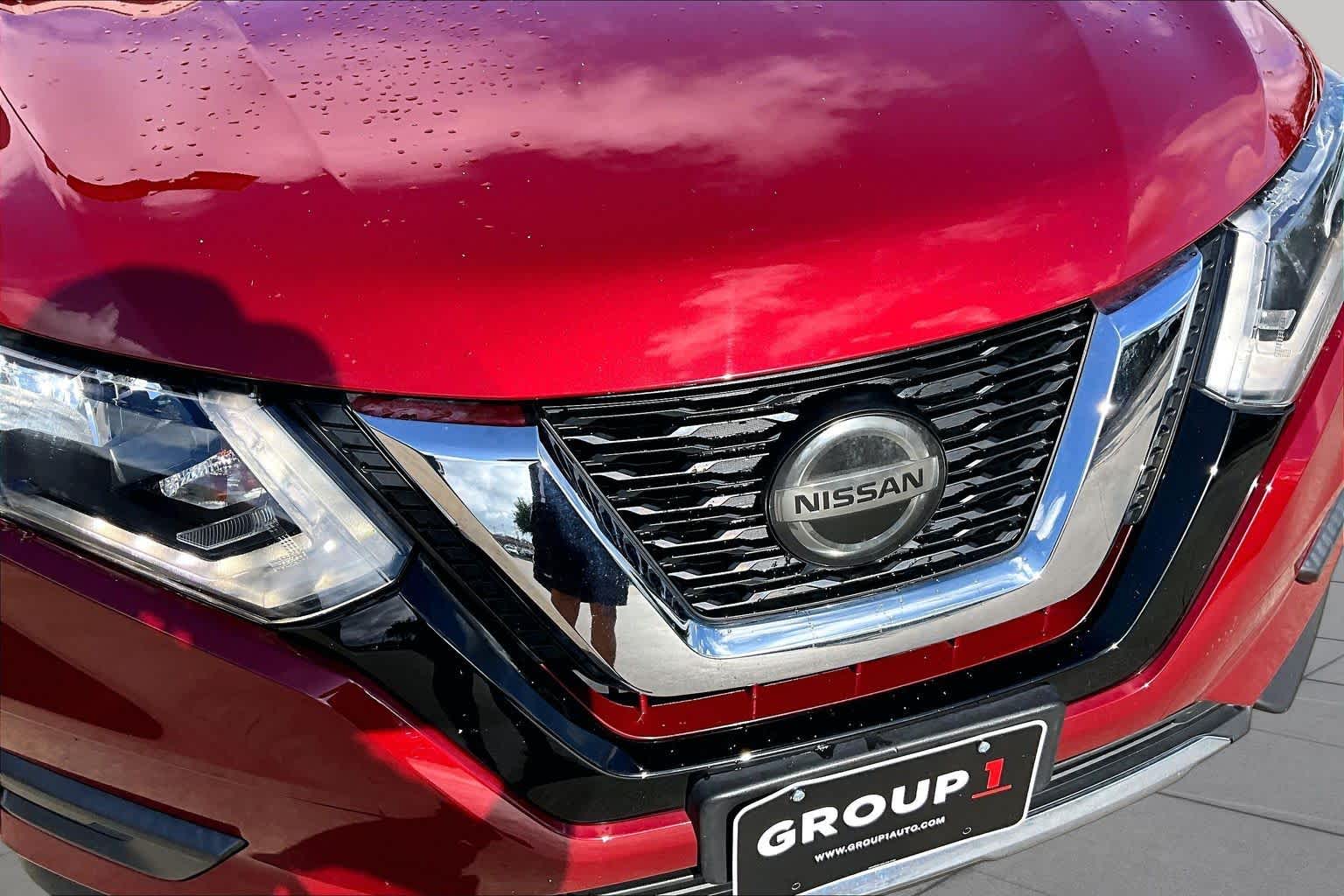 2019 Nissan Rogue SV Scarlet Ember Tintcoat at HGreg Houston